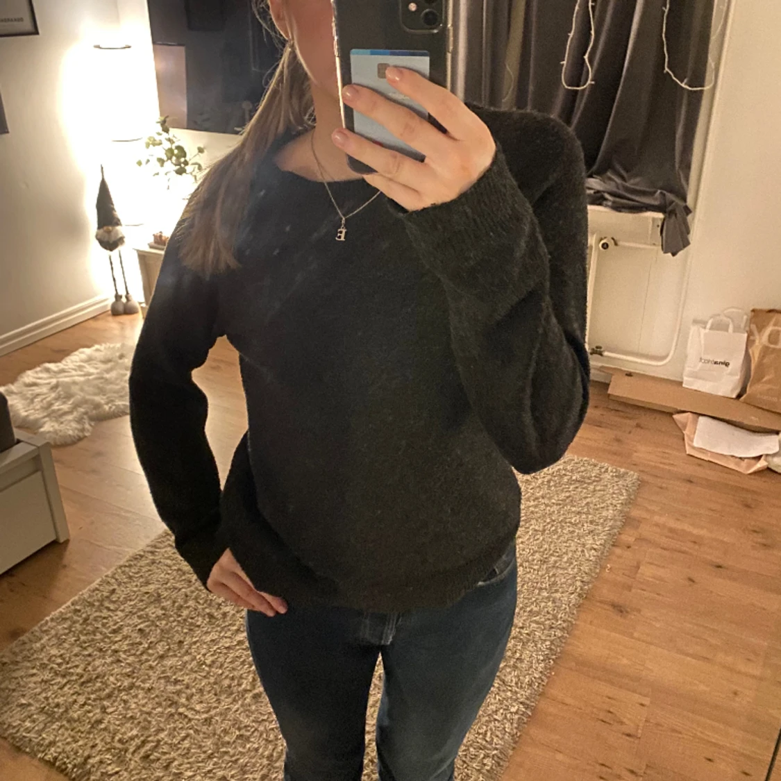 Svart stickad tröja  - 90