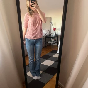 Rosa tröja  - I bra skick, lite längre armar (typ till armvecket), jättefin tröja❤️