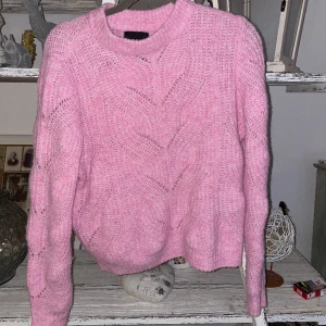 stickad tröja - finstrimlad tröja från pieces o använd en gång
