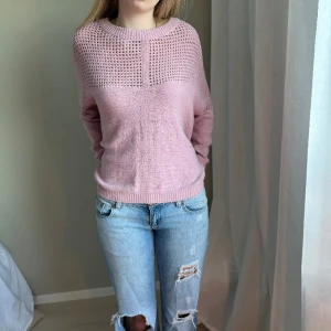 Rosa tröja  - Såå mysig rosa tröja skriv om ni har några frågor❤️❤️