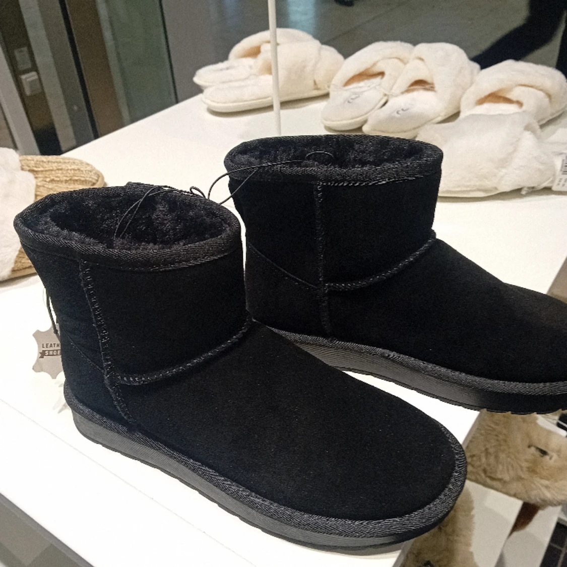 Helt nya uggs  - 90