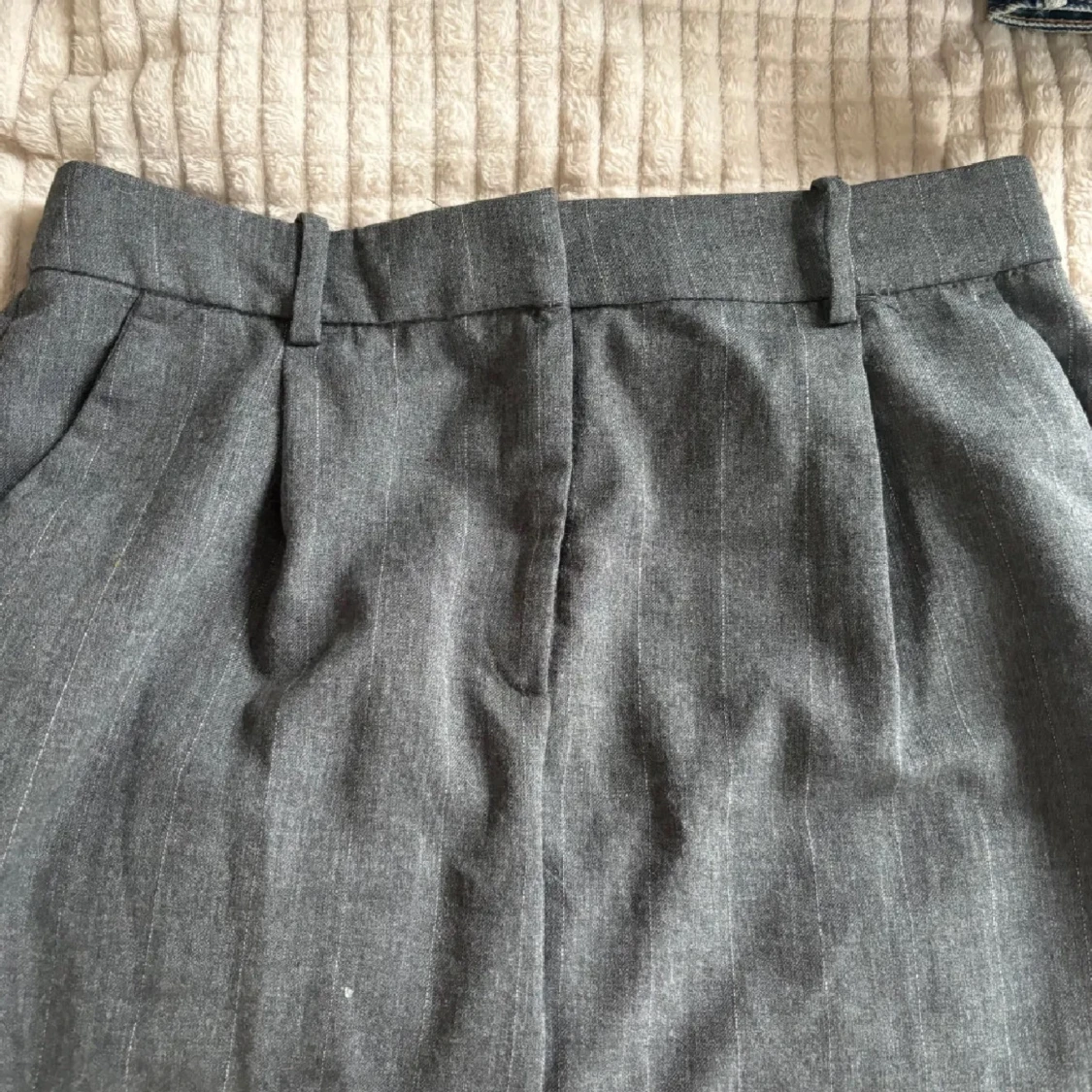 Randiga kostymbyxor  - 92