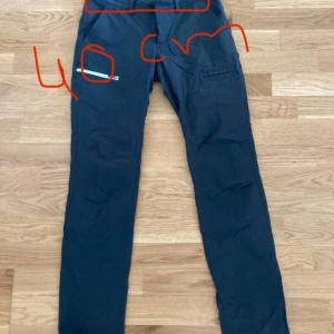 Friluftsbyxor peak performance  - Nyskick