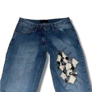 Vintage jeans - Ett par jättefina jeans som tyvärr var för långa för mig. Inga defekter. Skriv om du har några funderingar!