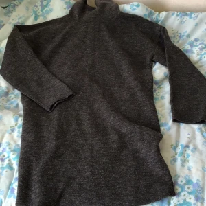 Lång tröja  - Bra skick 