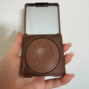 Caia glow bronzer - Knappt använd 🩷nypris 395kr