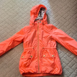 Vindjacka  - Vindjacka från Lindex, Storlek 146 &                                                                      Bra skick 