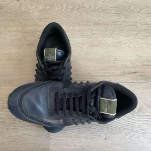 Valentino rockrunners  - Fint skick använda en sommar köpta här på plick 7/10