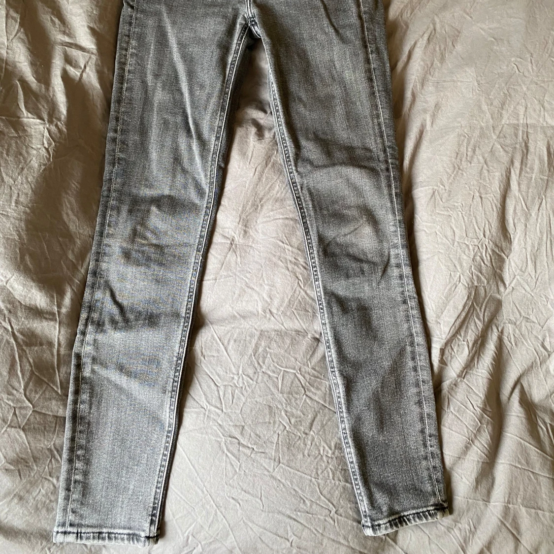 Grå raka Calvin Klein Jeans - 93