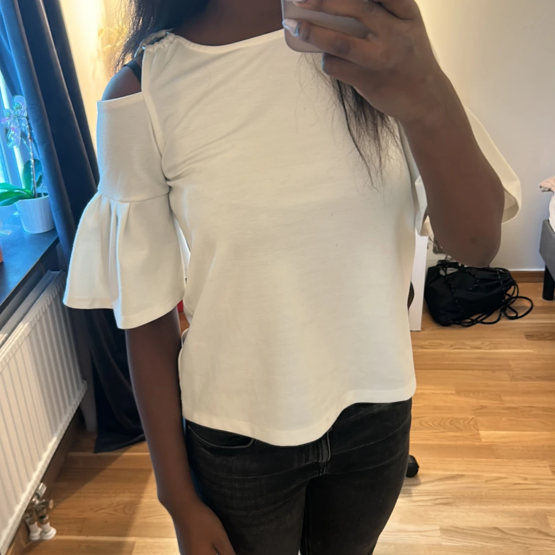 Vit open shoulder topp