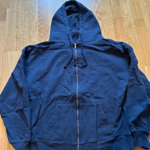 Vintage zip hoodie - Vintage zip hoodie i bra skick 