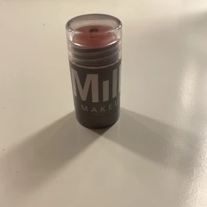 Milk bluch❤️ - Bluch ifrån milk makeup i färgen werk Lip + cheek ❤️