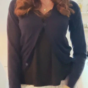 Marinblå kofta - Superfin marinblå kofta 😍 