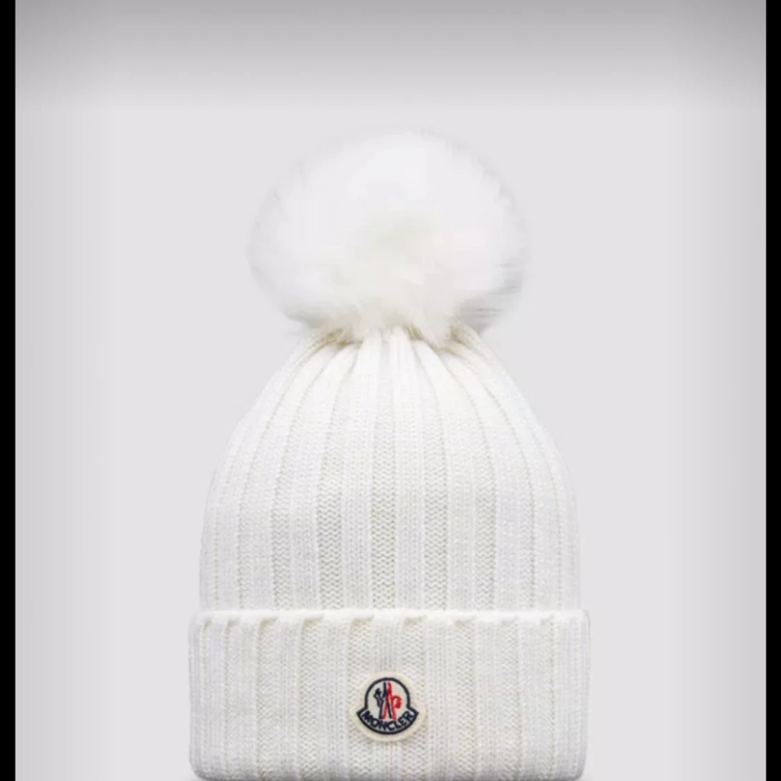 Moncler mössa