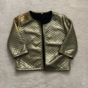 Trekvartsärm jacka  - As cool trekvartsärm jacka!!😍😍