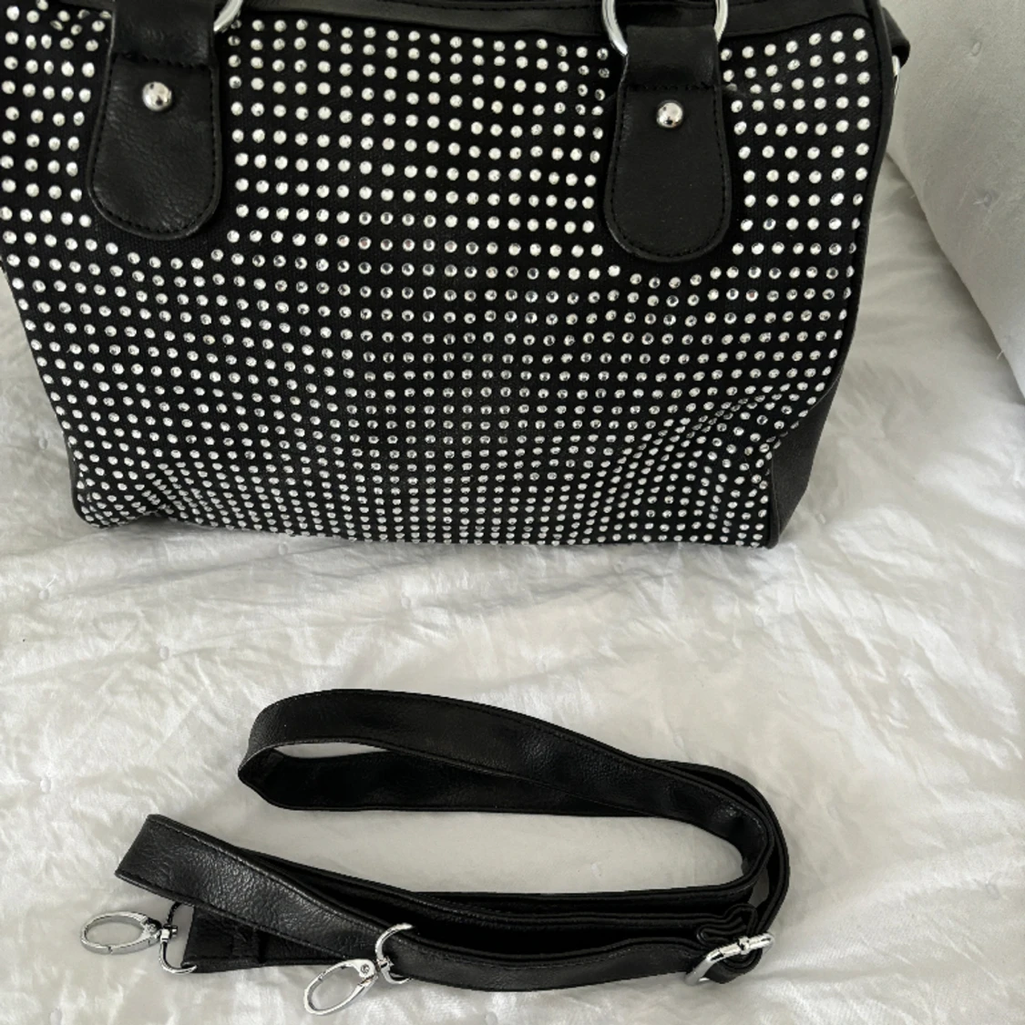 Snygg väska med stenar - 91