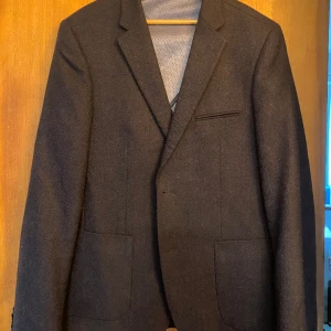 Kavaj från bruun & stengade  - Bra skick! Kontakta mig för fler bilder 