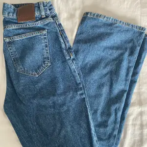 Raka jenas med långa ben Size 26 length 32