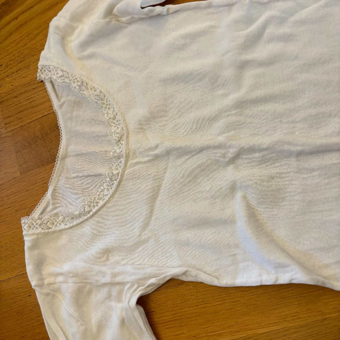 vit spetströja - 90