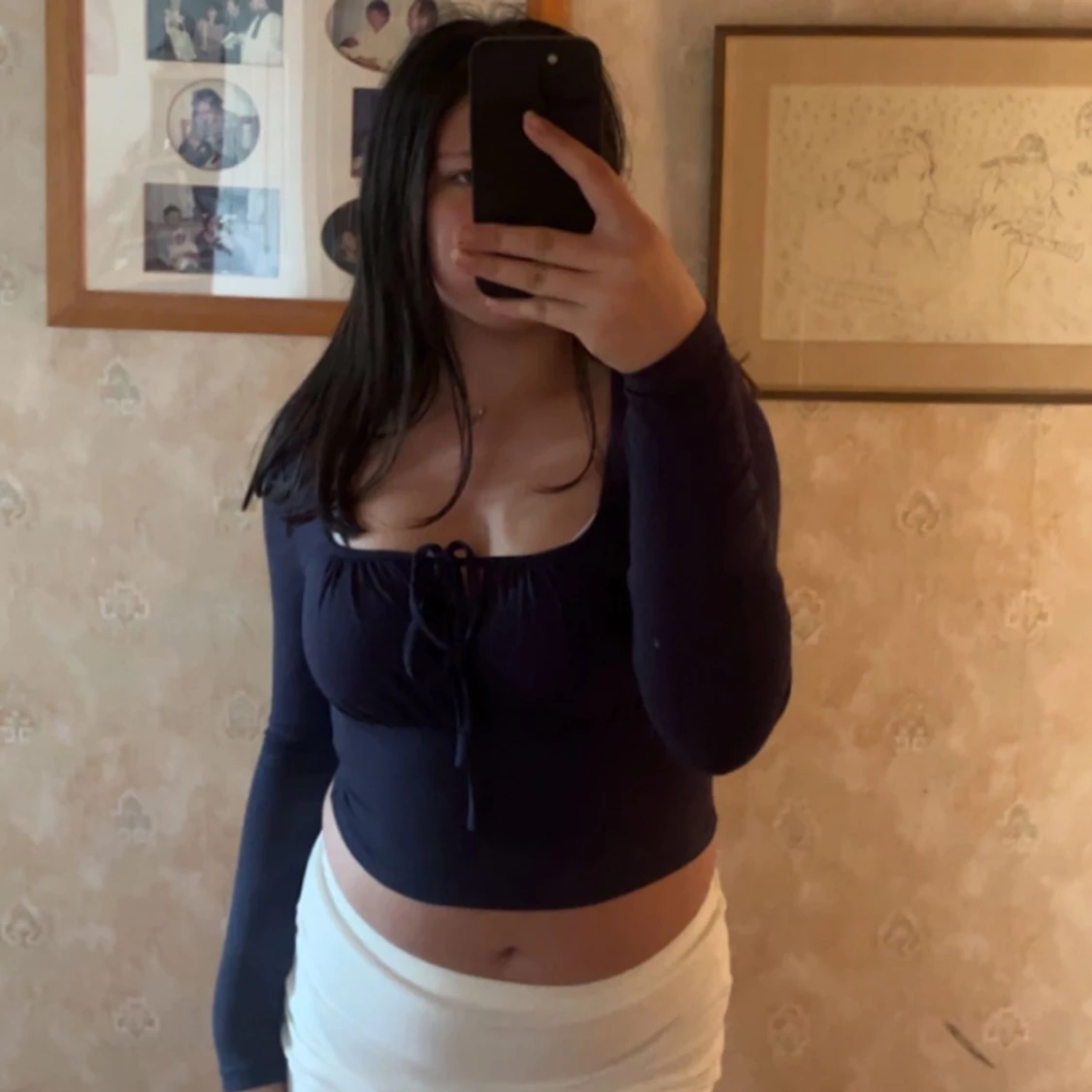 Marinblå tröja me snören