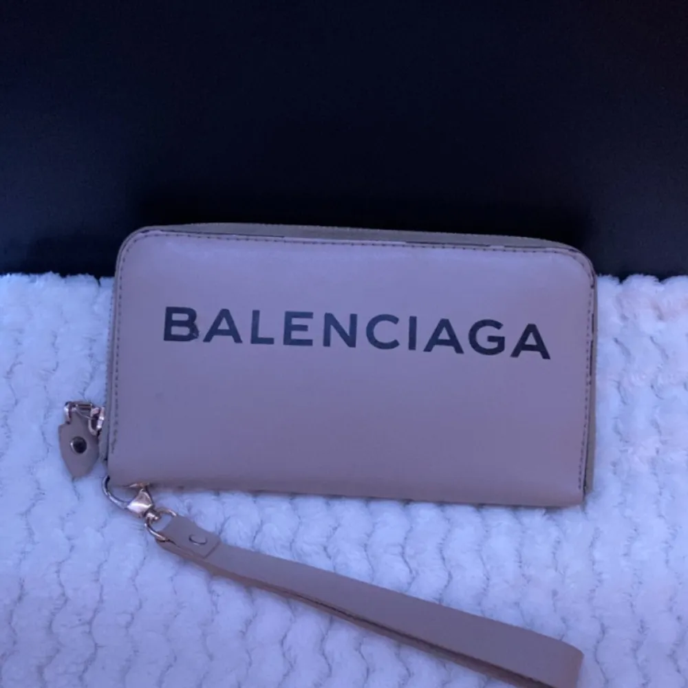 Balenciaga plånbok . Väskor.