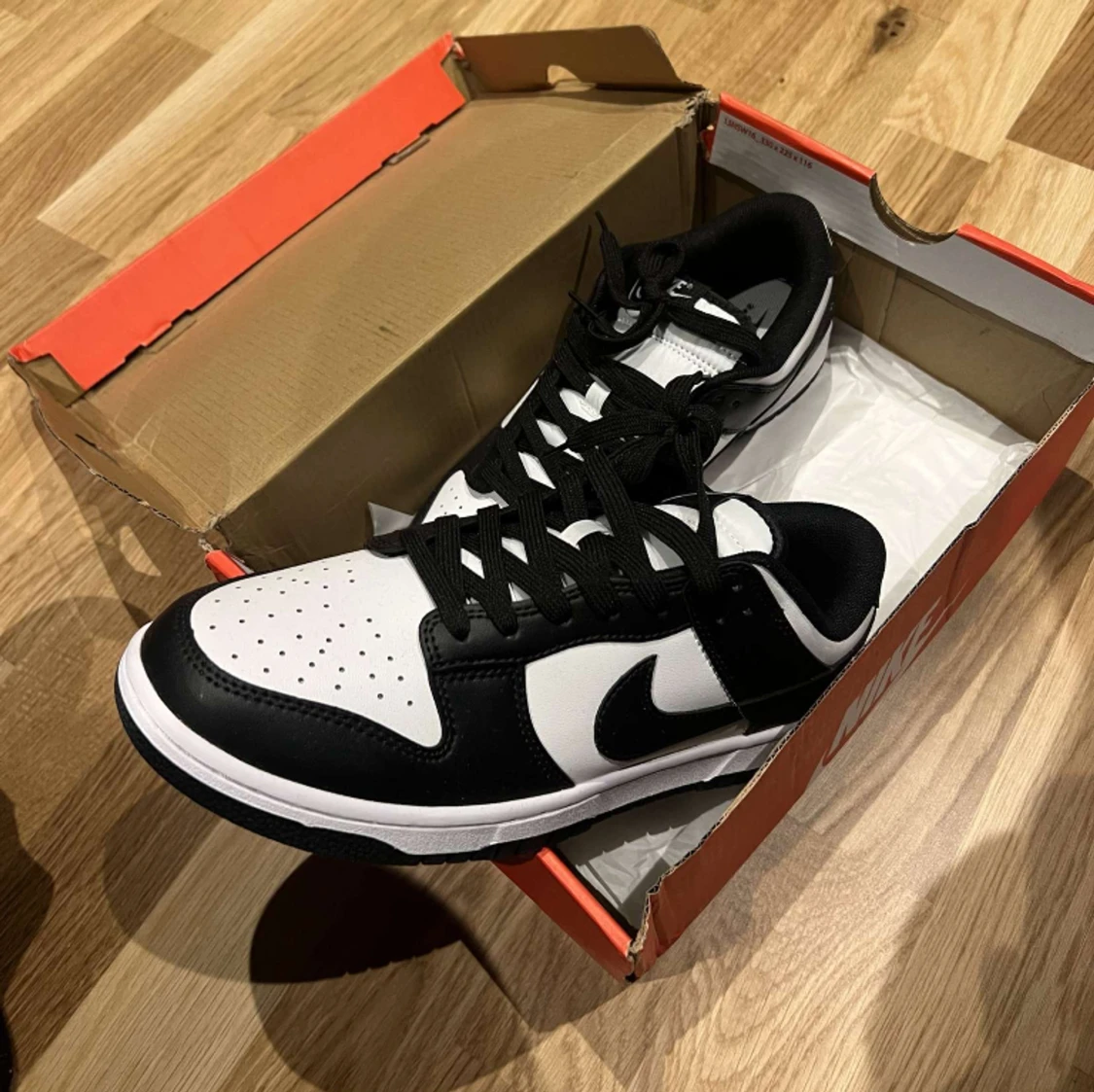 Nike panda dunks