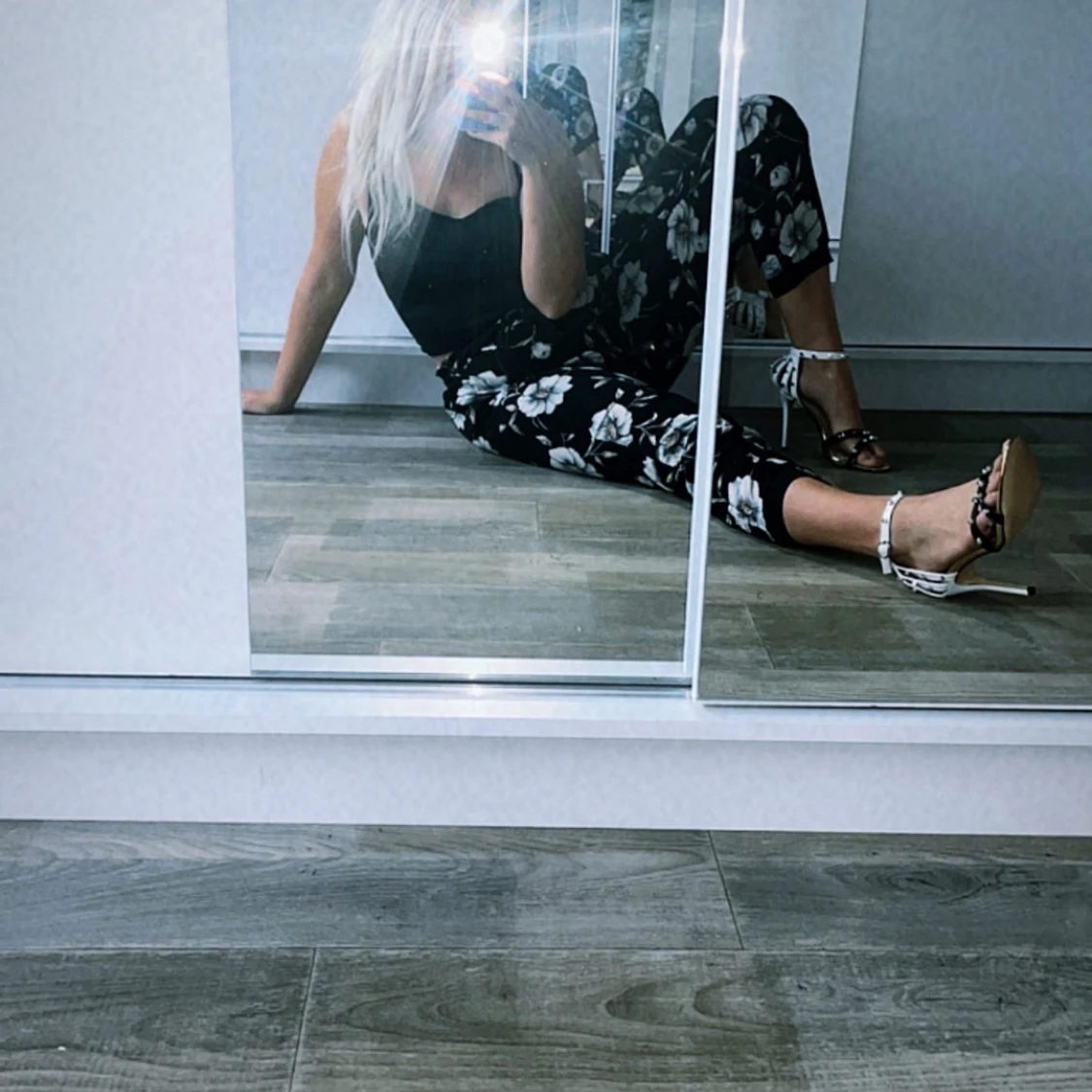 Blommiga pösiga byxor  - 90