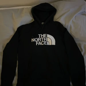 The North Face hoodie  - Grymt skick då den sällan kom till användning 