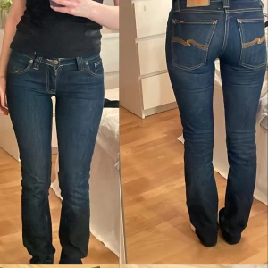 Lågmidjade jeans  - Jätte fina lågmidjade jeans i storlek 32. 