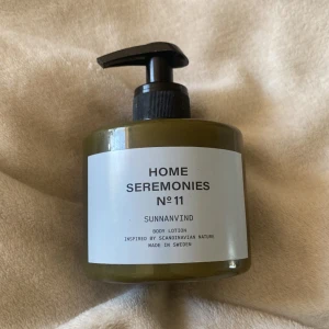Body lotion - En body lotion som doftar underbart men som inte kommer till användning. 40kr+ frakt