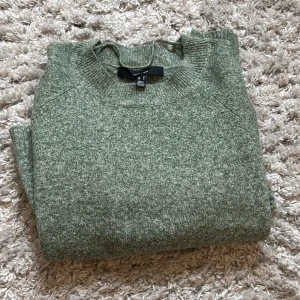 Stickad tröja  - Stickad tröja från vero Moda i storlek s💚 Endast testad
