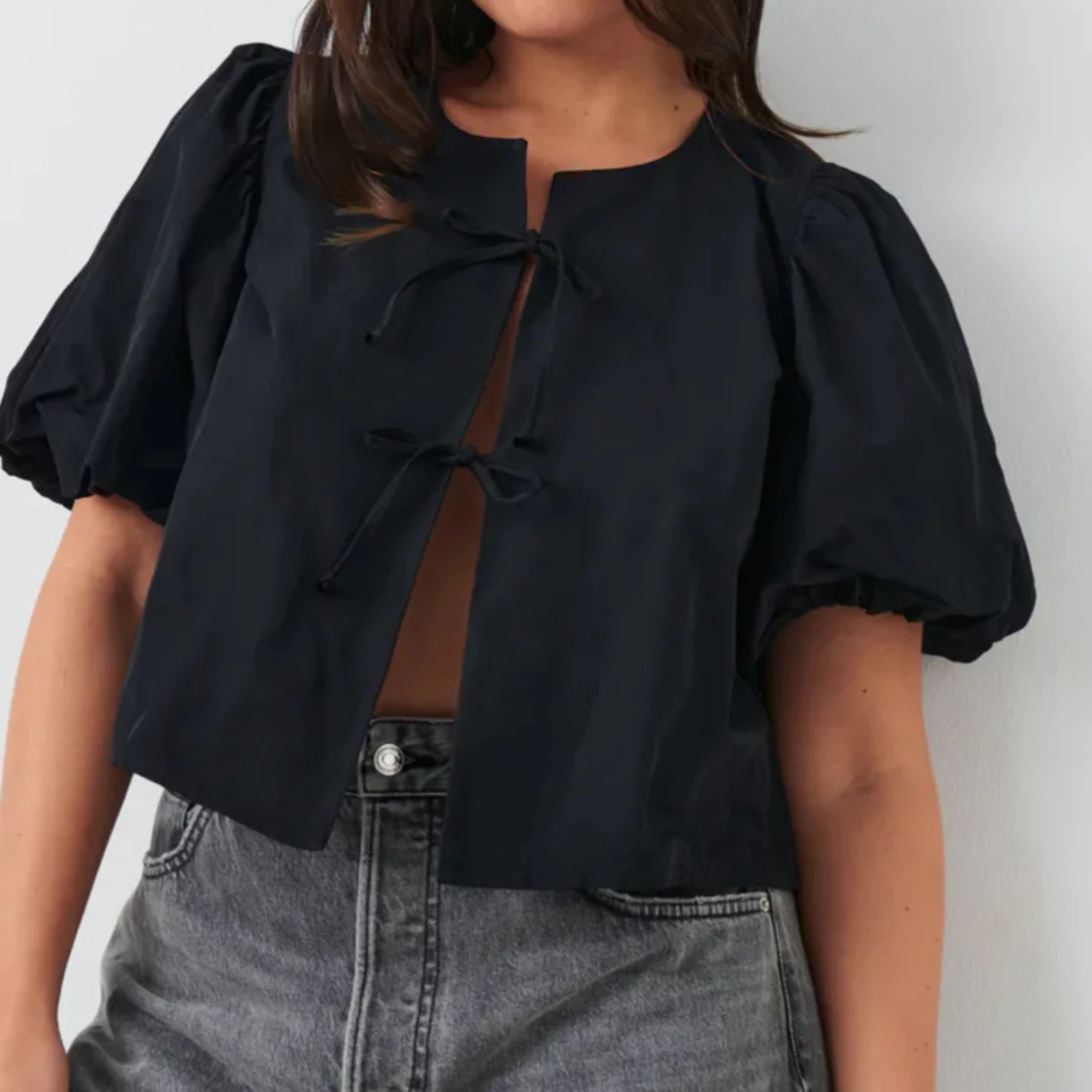 Puffärms topp från Gina tricot