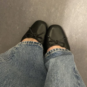 Ballerinaskor - Svinsnygga ballerinaskor i bra skick! Köpta vintage! Storlek 38