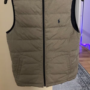 Ralph lauren väst  - Knappt använd 