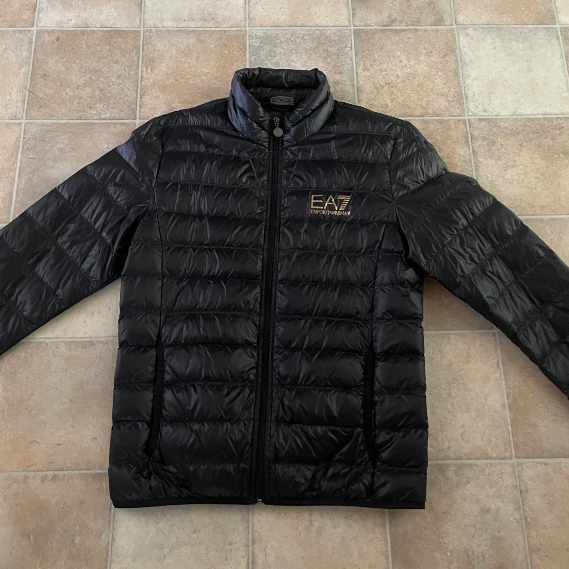 Ea7 jacka