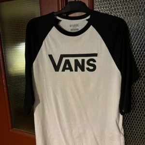 Vans tröja tshirt - Använd en gång