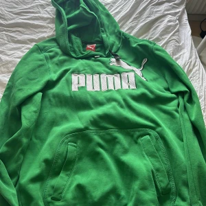 Hoodie  - Puma Hoodie Inge fel på den. Pris kan diskuteras 