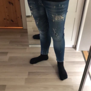 Dsquared2 - Säljer ett par Dsquared2 jeans då dom va för små 