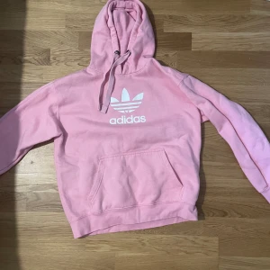 Rosa adidas hoodie - Jättemysig hoodie