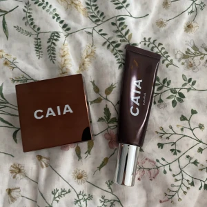 Caia bronzer - Caia bronzer, mer än halva kvar på tuben och pudret är endast använt 1 gång. 200kr tillsammans💗✨