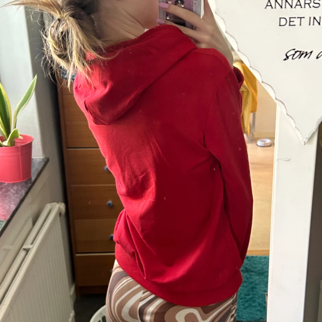 Tunn röd hoodie - 90