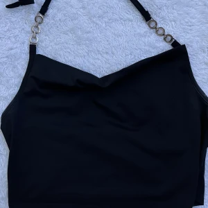 Svart topp - Svart topp i mycket fint skick!