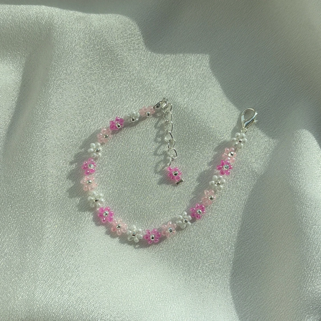 Handgjort armband 🌸