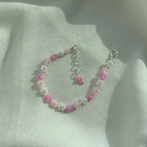 Handgjort armband 🌸 - 🌸