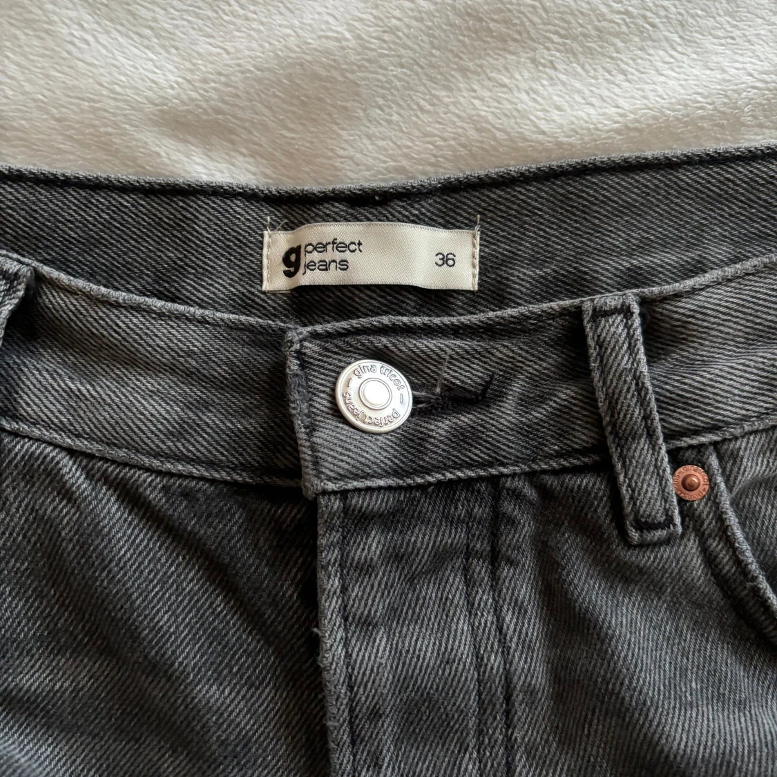 Snygga grå jeans - 91