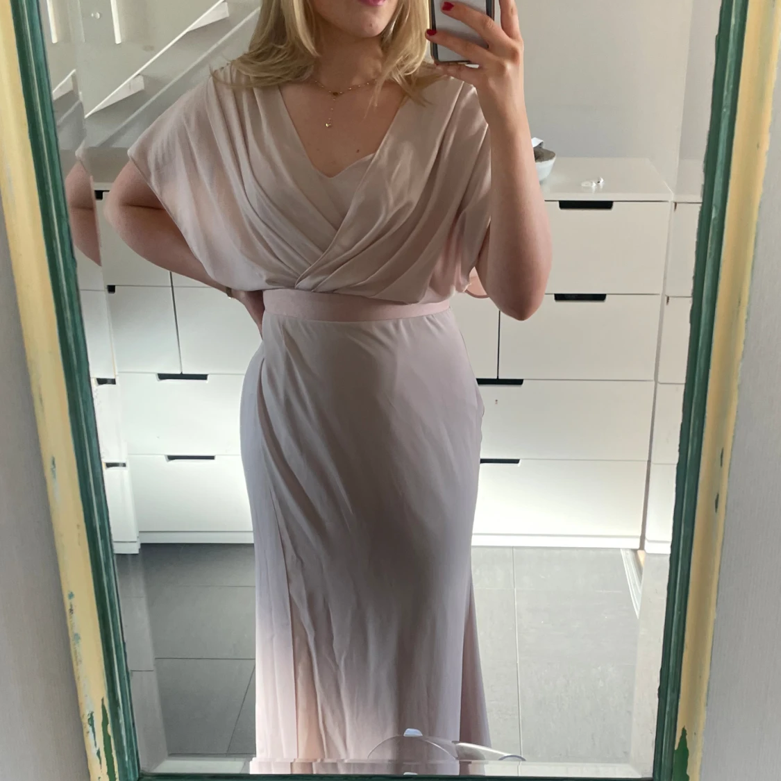 Lång ljusrosa klänning - 90