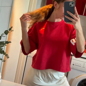 Boxy puma tröja - Nyskick! Storlek M.