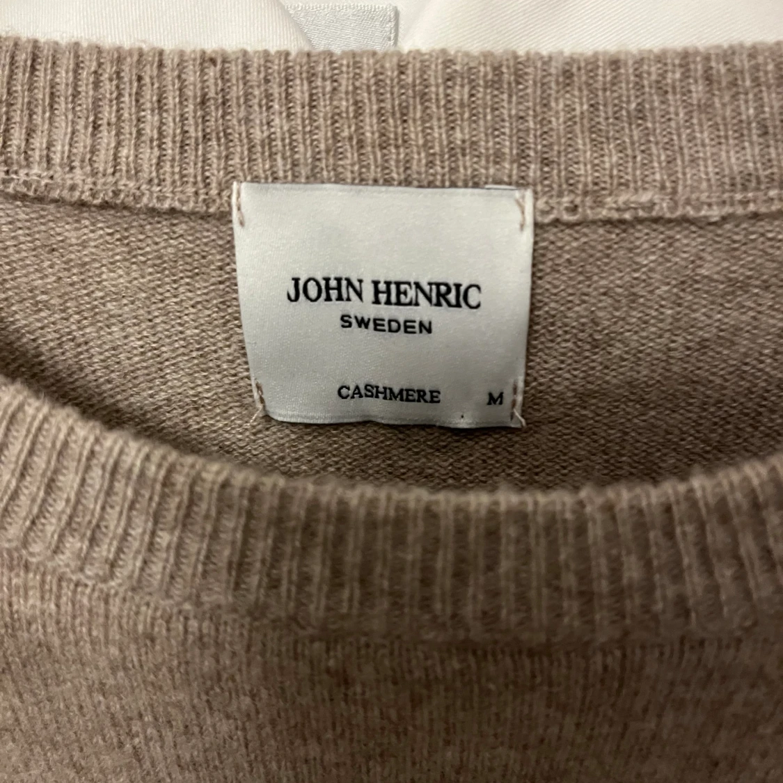 Beige Kashmirtröja - 91