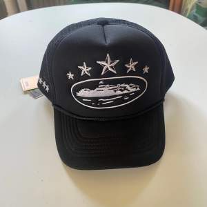 Säljer helt ny corteiz trucker hat 5 års limiterad keps allt kvar