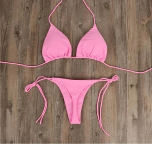 Bikini  - Säljer bikini från shein för den inte passa. Aldrig använd vara provad så alla lappar och sånt är kvar 